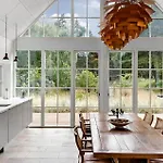 4 Bedroom Stunning In *