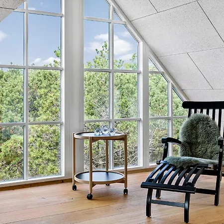 4 Bedroom Stunning In Blåvand