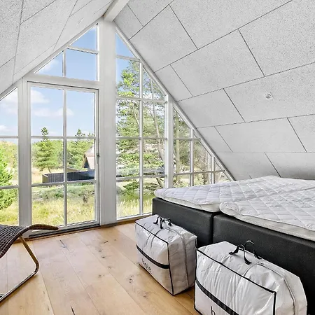 4 Bedroom Stunning In Feriehus